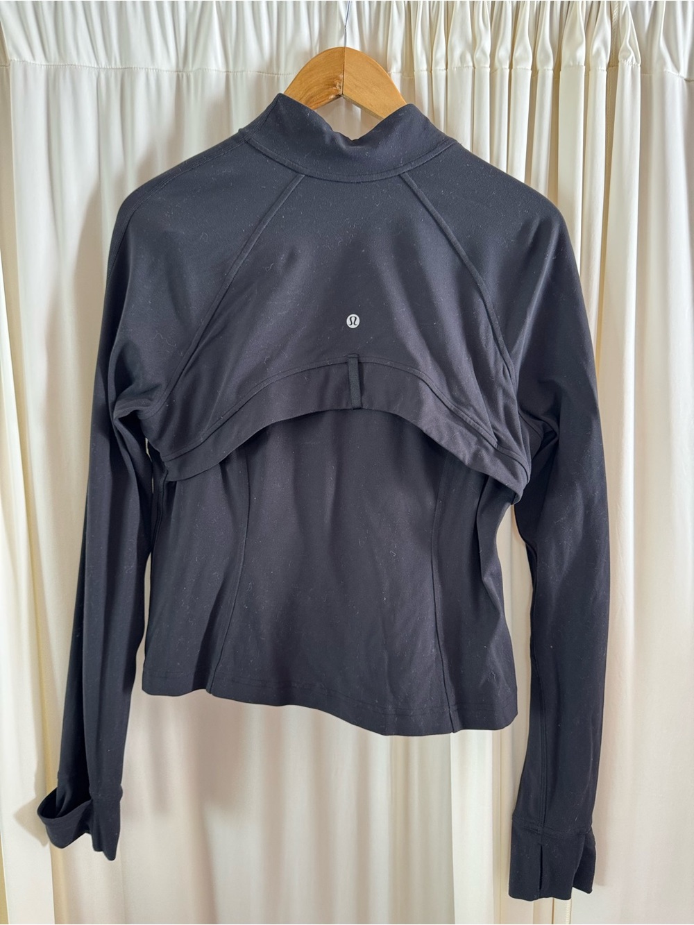 Lululemon Cropped Define Jacket Nulu Black Athletic Waist Length Fitted Size 12 - Picture 5 of 7